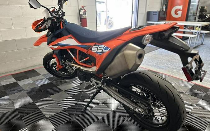 2023 KTM SMC 690 R