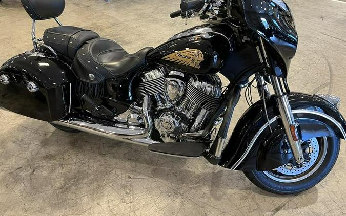 2019 Indian Motorcycle® Chieftain® Classic Thunder Black