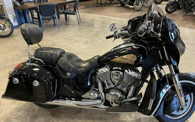2019 Indian Motorcycle® Chieftain® Classic Thunder Black