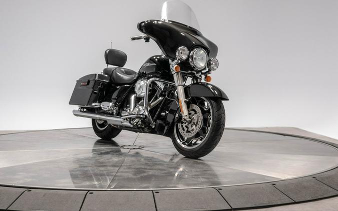 2013 HARLEY-DAVIDSON FLHX STREET GLIDE in Vivid Black