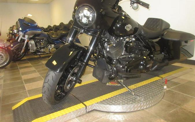 2023 Harley-Davidson® FLHRXS - Road King® Special