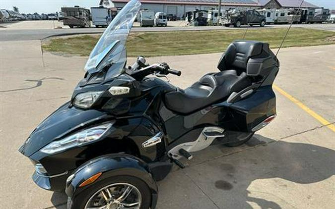 2010 Can-Am Spyder™ RT-S SE5