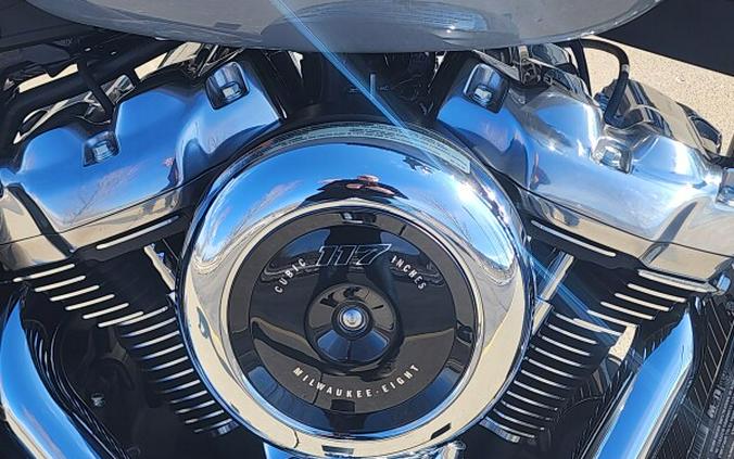 2026 Harley-Davidson® Street Bob® Dark Billiard Gray Chrome Cast Wheels