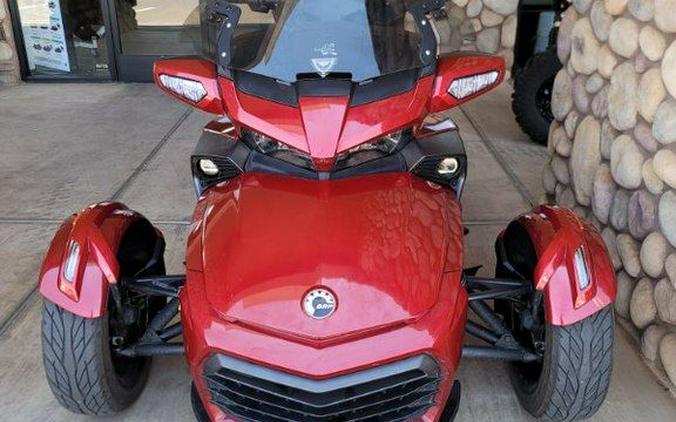 2018 Can-Am® Spyder® F3 Limited Dark
