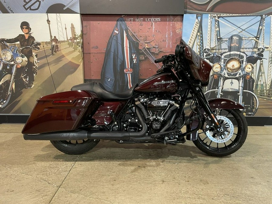 2018 Harley-Davidson FLHXS - Street Glide Special