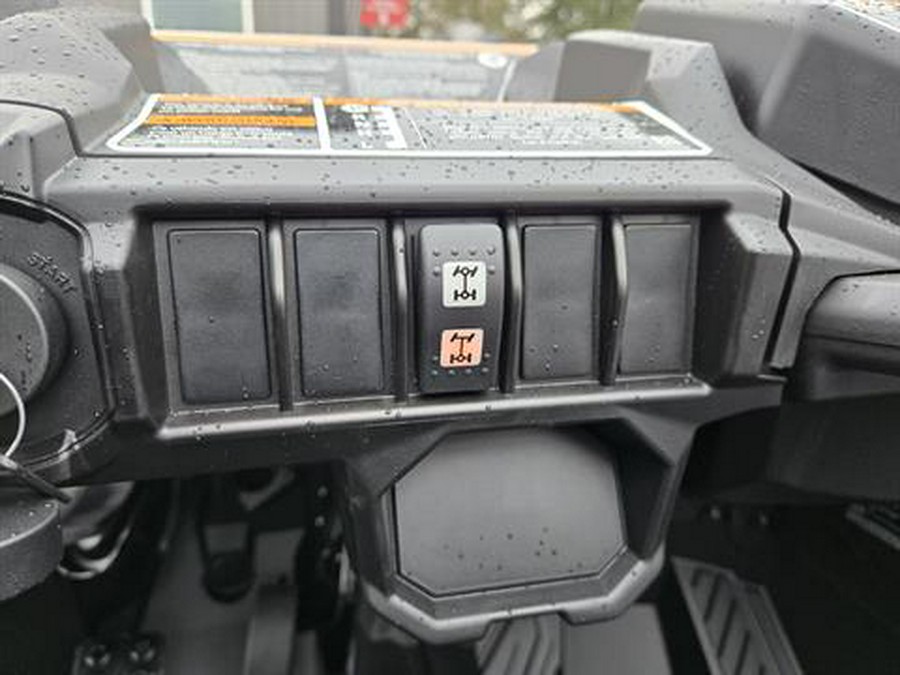 2026 Can-Am Maverick Sport DPS