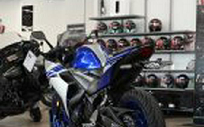 2016 Yamaha R3