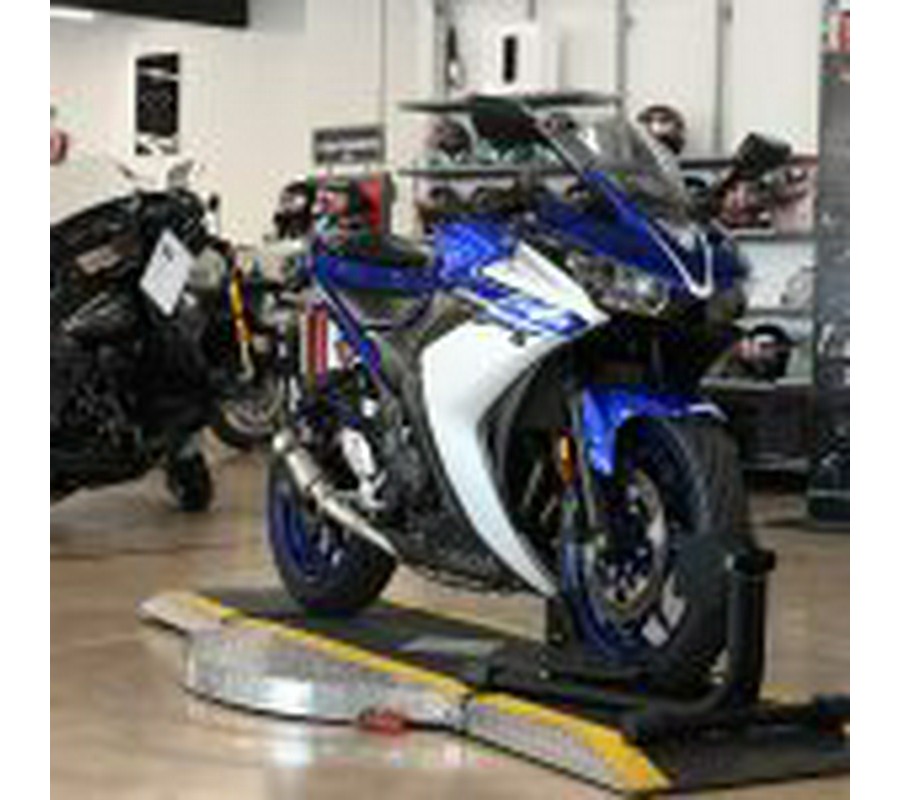 2016 Yamaha R3