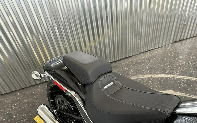 2025 Harley-Davidson Breakout