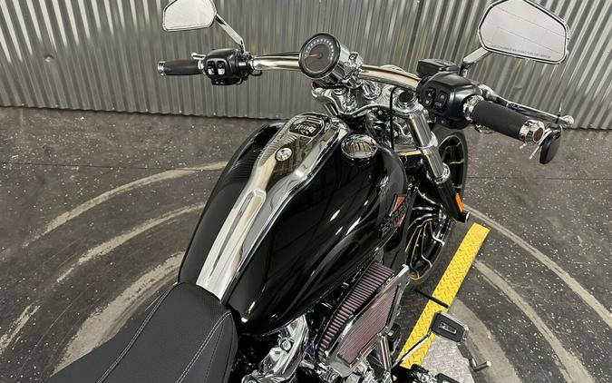 2025 Harley-Davidson Breakout