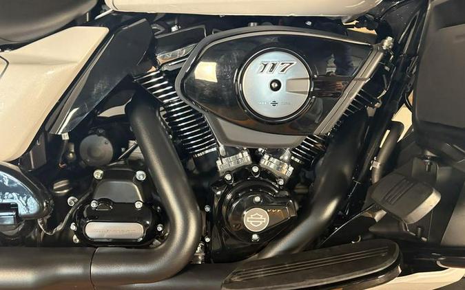 2026 Harley-Davidson® FLHXL - Street Glide® Limited