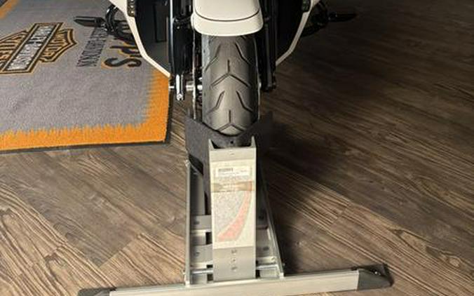 2026 Harley-Davidson® FLHXL - Street Glide® Limited