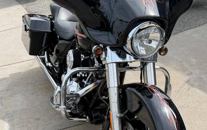 2013 Harley-Davidson Street Glide FLHX