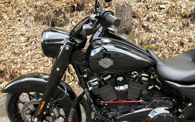 2023 Harley-Davidson® Road King® Special Vivid Black