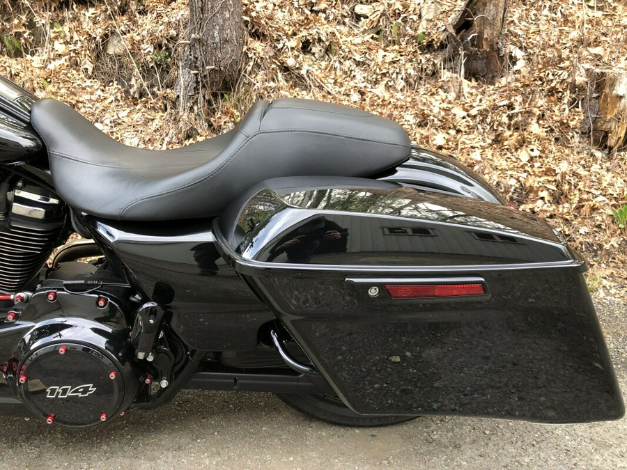 2023 Harley-Davidson® Road King® Special Vivid Black