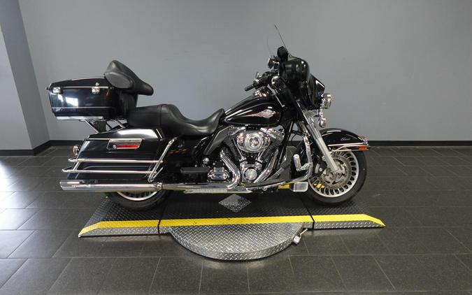 2011 Harley-Davidson Electra Glide Ultra Classic FLHTCU