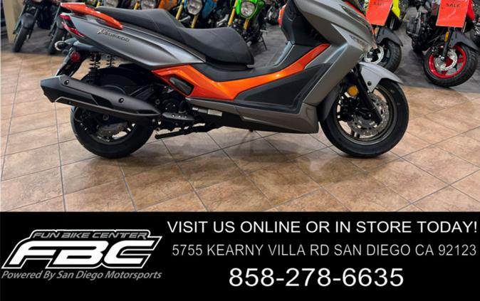 2023 KYMCO XTown 300i ABS