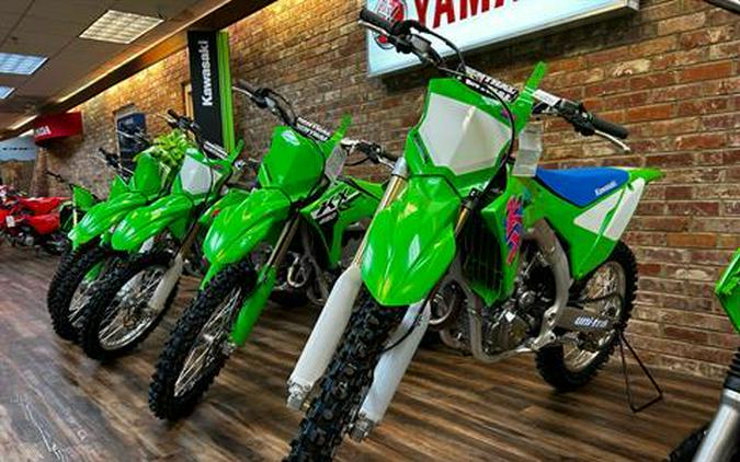 2024 Kawasaki KX450 First Look [9 Fast Facts, Specs, Photos]