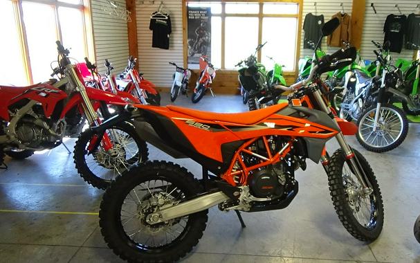 2024 KTM 690 Enduro R