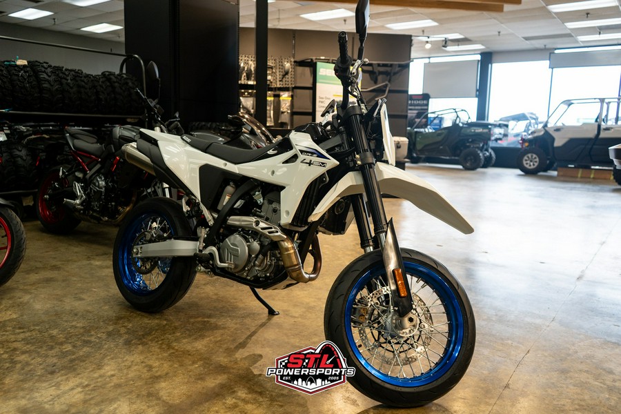 2025 Suzuki DR-Z 4SM