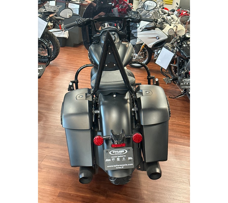 2023 Indian Motorcycle Springfield® Dark Horse®