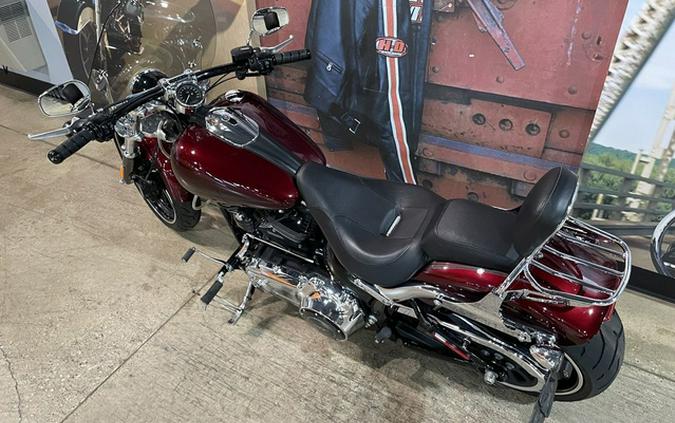 2015 Harley-Davidson Softail FXSB - Breakout