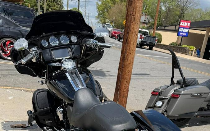 2017 Harley-Davidson Ultra Limited FLHTK