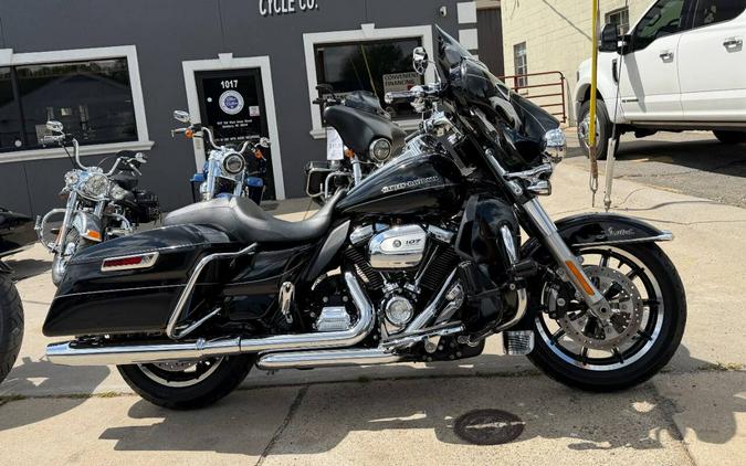 2017 Harley-Davidson Ultra Limited FLHTK