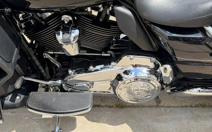 2017 Harley-Davidson Ultra Limited FLHTK