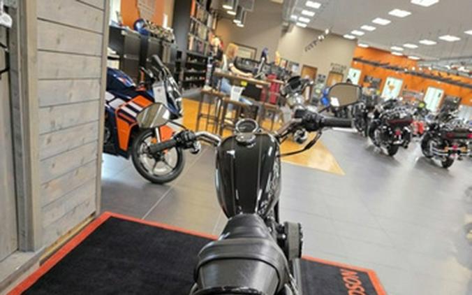 2016 Harley-Davidson XL1200CX - Roadster