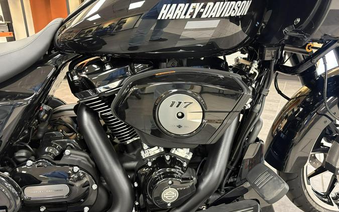 2026 Harley-Davidson® Road Glide 3 Vivid Black