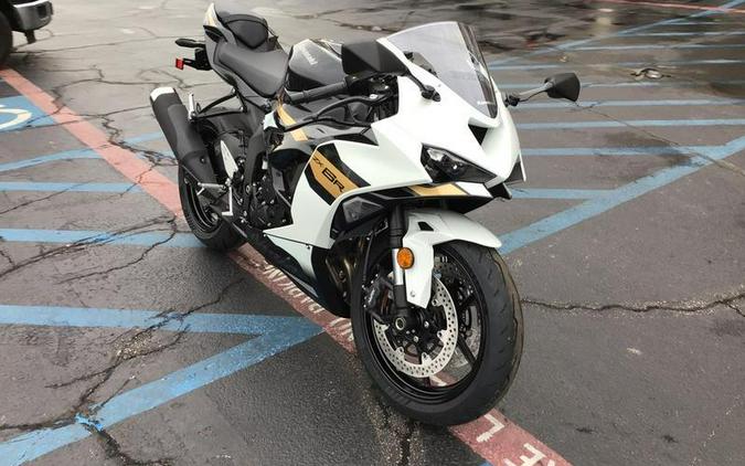 2026 KAWASAKI NINJA ZX-6R