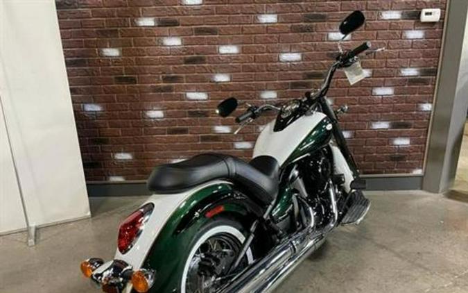 2022 Kawasaki Vulcan® 900 Classic