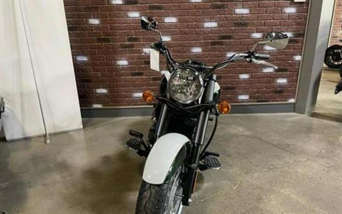 2022 Kawasaki Vulcan® 900 Classic