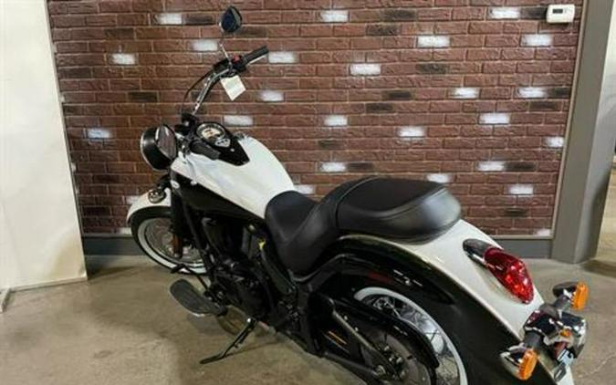 2022 Kawasaki Vulcan® 900 Classic