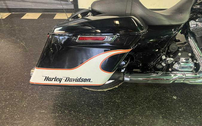 2021 Harley-Davidson Street Glide Vivid Black FLHX