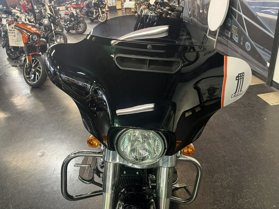 2021 Harley-Davidson Street Glide Vivid Black FLHX