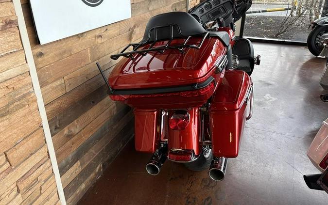 2014 Harley-Davidson® FLHTCU - Electra Glide® Ultra Classic®