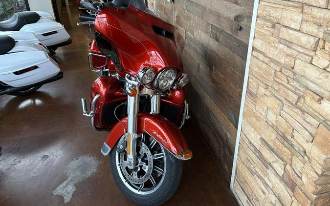 2014 Harley-Davidson® FLHTCU - Electra Glide® Ultra Classic®