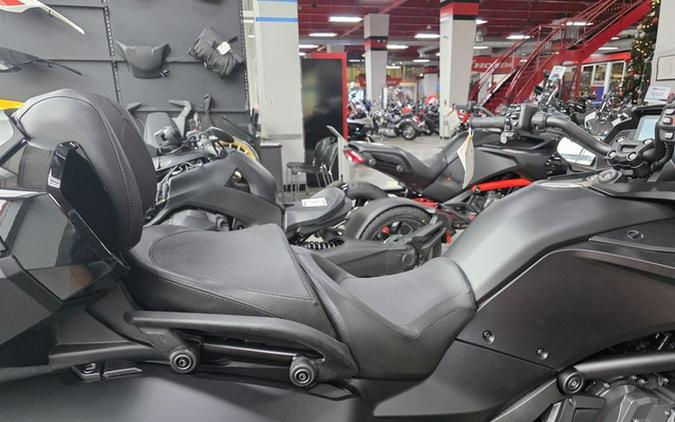 2026 Can-Am Spyder F3 Limited Dark