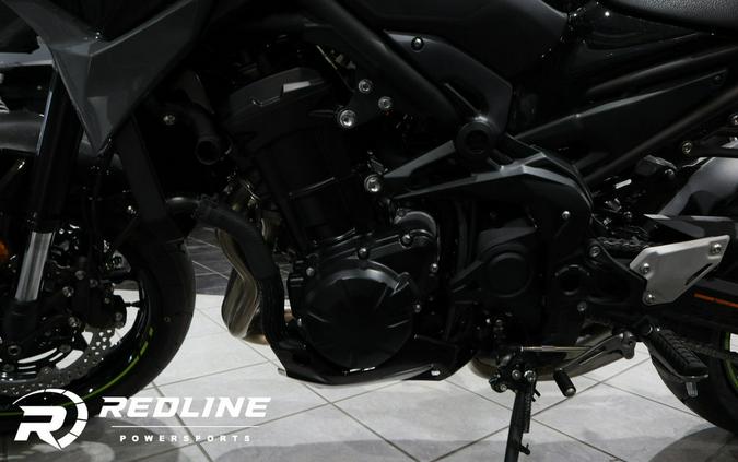 2024 Kawasaki Z900 ABS Metallic Spark Black/Metallic Matte Dark Gray