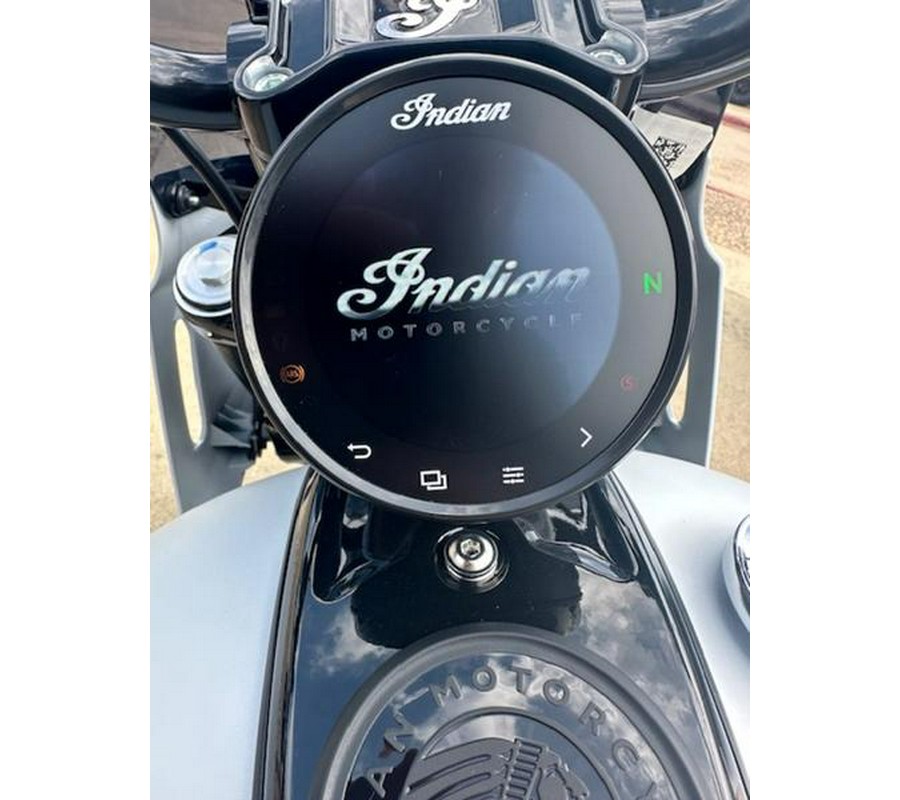 2024 Indian Motorcycle® Sport Chief Ghost White Metallic Smoke