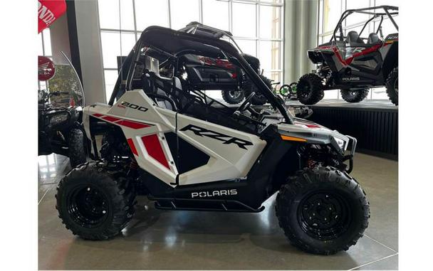 2023 Polaris Industries RZR 200 EFI - WHITE LIGHTNING / INDY RED