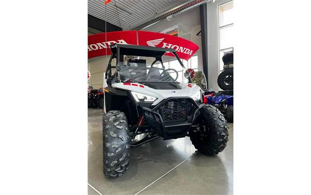 2023 Polaris Industries RZR 200 EFI - WHITE LIGHTNING / INDY RED