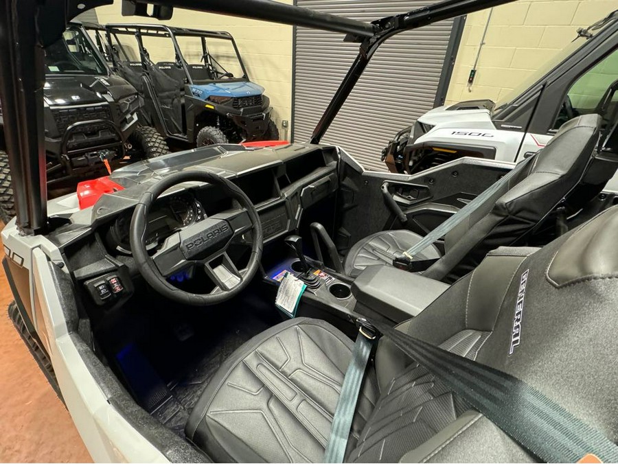 2025 Polaris GENERAL 4 1000 Sport - Ghost Gray