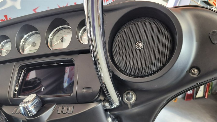 2020 Harley Davidson Street Glide Flhx