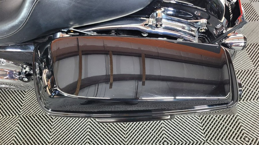 2020 Harley Davidson Street Glide Flhx