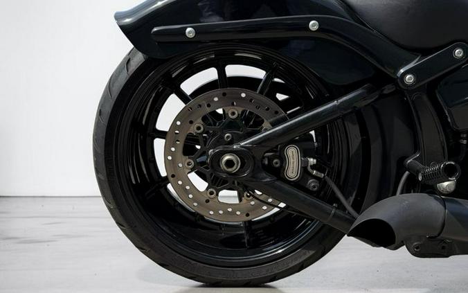 2015 Harley-Davidson Soft tail Breakout