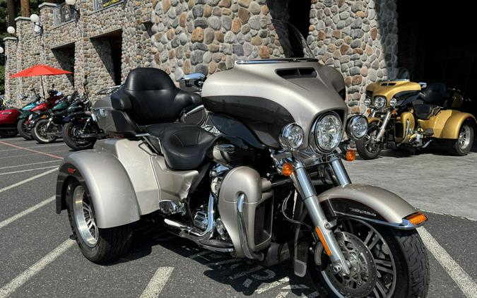 FLHTCUTG 2018 Tri Glide Ultra