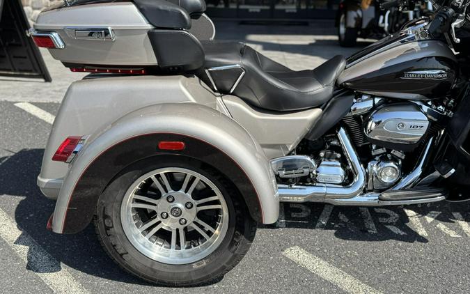FLHTCUTG 2018 Tri Glide Ultra